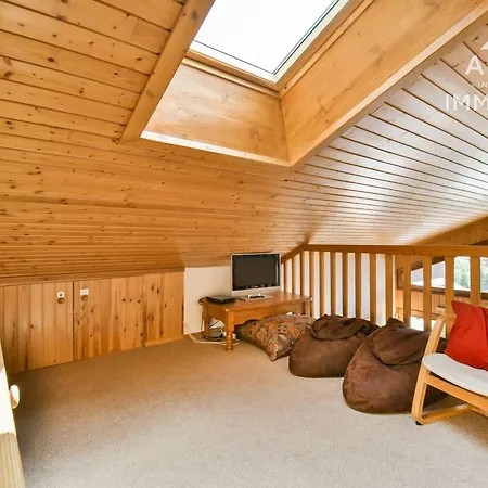 Duplex Chaleureux, 3 Chambres, 7-9 Pers., Proche Commerces, Vue Pistes, Garage Prive - Fr-1-391-23